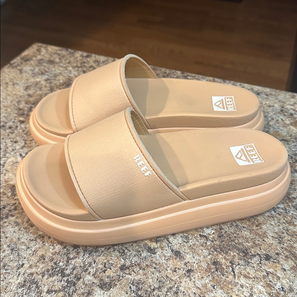 Reef CUSHION BONDI BAY PLATFORM SLIDES Sandals WOMENS 7
